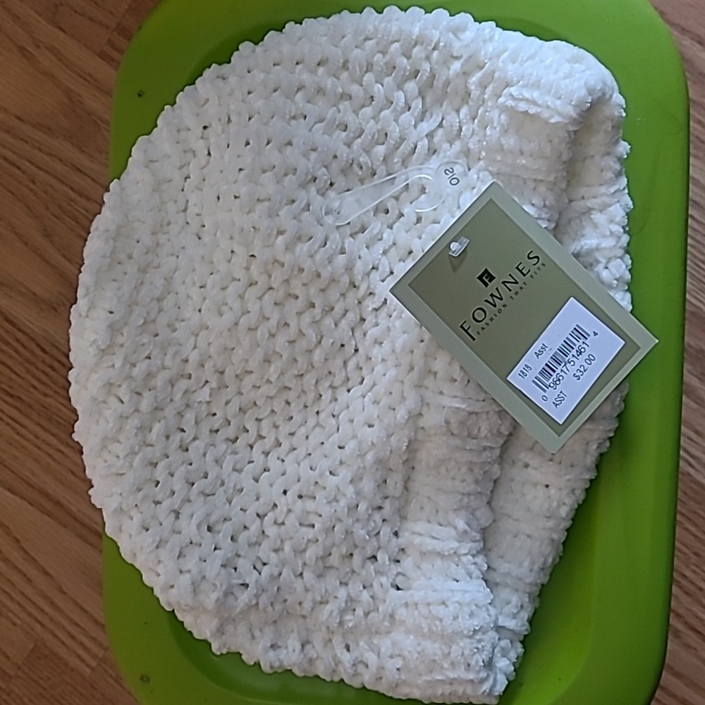 Winter hat. Brand new